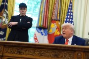 免费卜卦马斯克：我进退两难